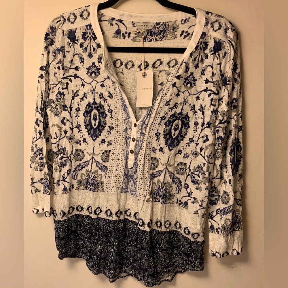 Lucky Brand boho flowy top with buttons sz M